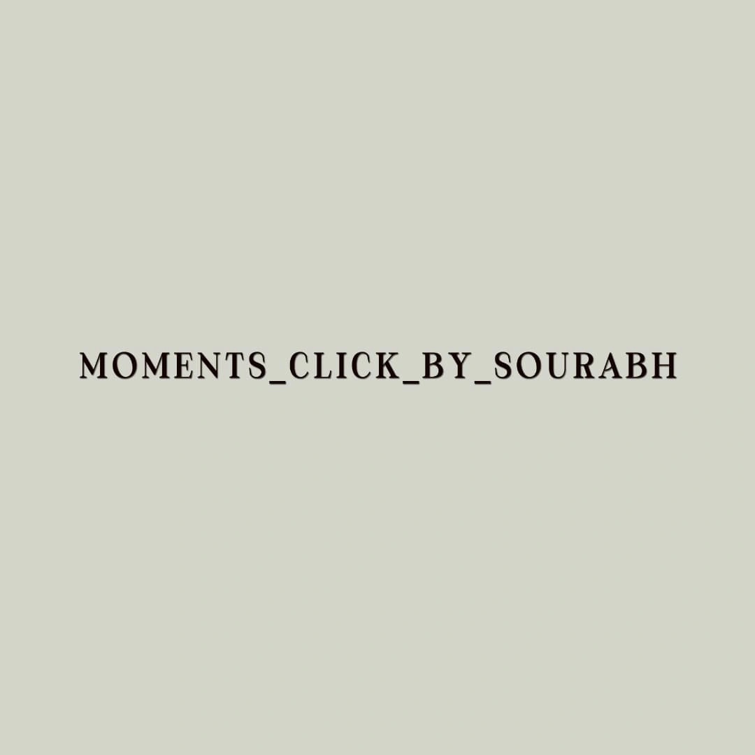 Moments click by sourabh Logo